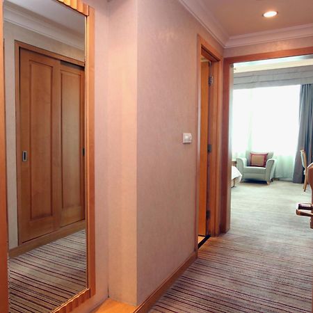 Beijing Hotel Екстериор снимка