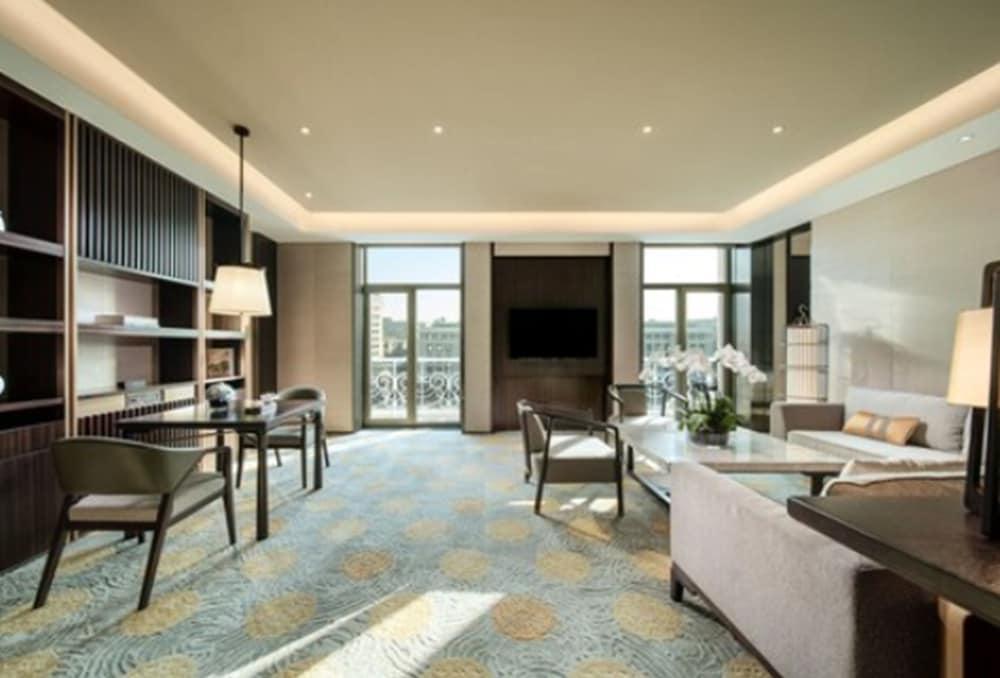 Beijing Hotel Екстериор снимка