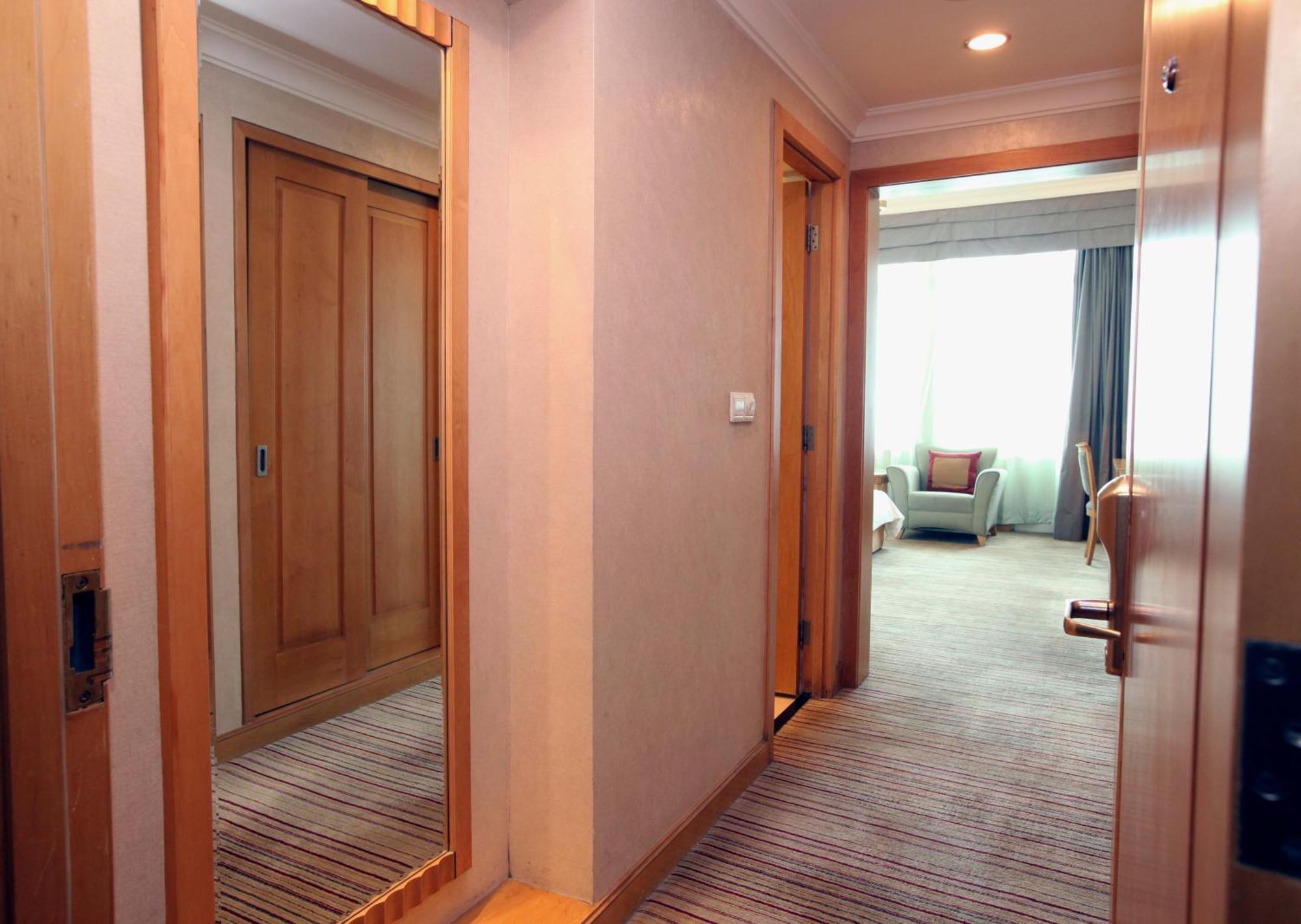 Beijing Hotel Екстериор снимка