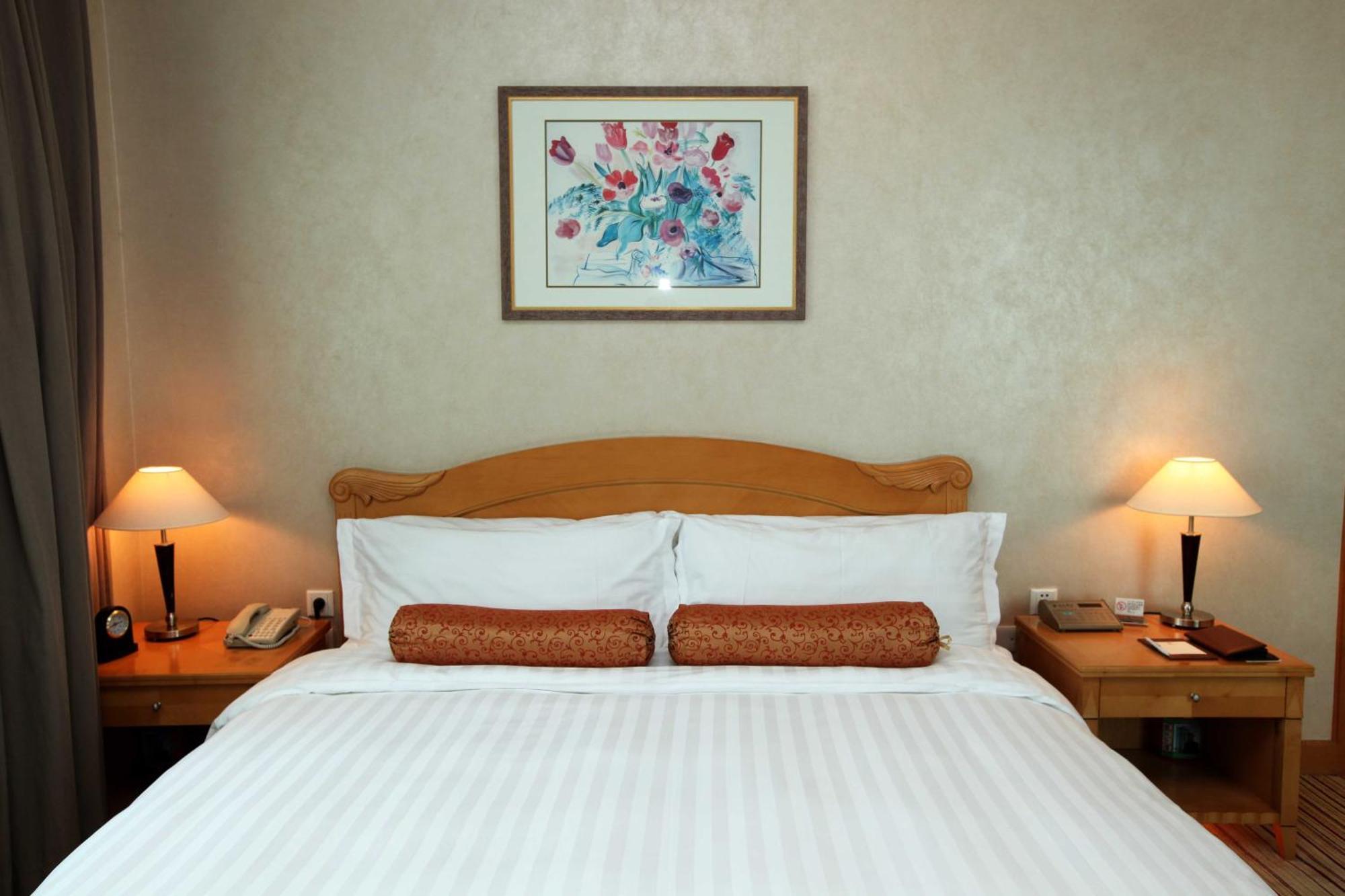 Beijing Hotel Екстериор снимка